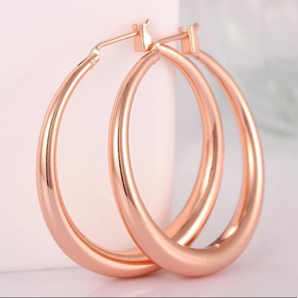 💫18K Rose gold hoop earrings - Picture 3 of 3
